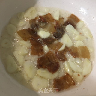 五花肉炒黄瓜杏鲍菇的做法步骤：3