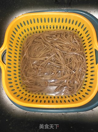 凉拌荞麦面的做法步骤：4