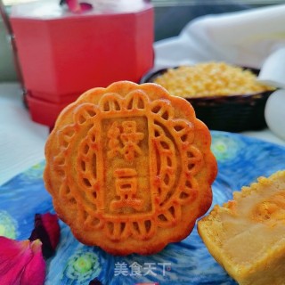 绿豆馅月饼的做法步骤：15