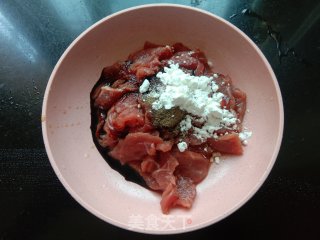 西兰花炒牛肉的做法步骤：2