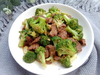 西兰花炒牛肉的做法步骤：11