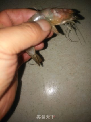虾仁炒西兰花的做法步骤：1