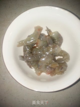 虾仁炒西兰花的做法步骤：2