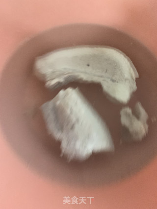 回锅肉的做法步骤：1