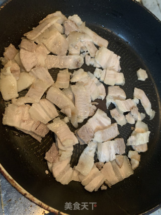 回锅肉的做法步骤：5