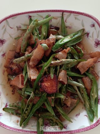 青椒炒腊肉的做法步骤：4