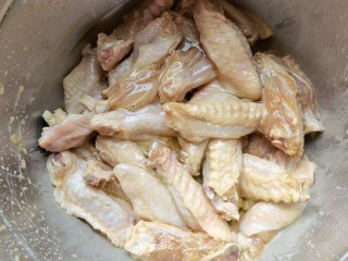 辣子鸡翅的做法步骤：7