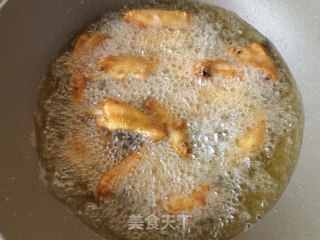 辣子鸡翅的做法步骤：12