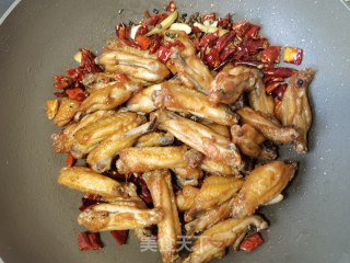 辣子鸡翅的做法步骤：18