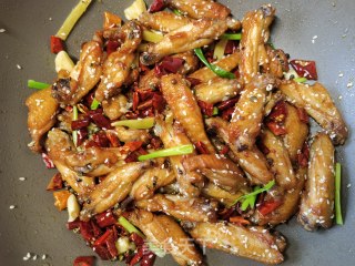 辣子鸡翅的做法步骤：23