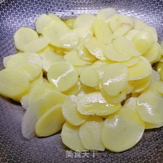 孜然土豆片的做法步骤：7