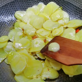 孜然土豆片的做法步骤：8