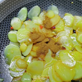 孜然土豆片的做法步骤：10