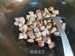 红烧牛腩的做法步骤：3