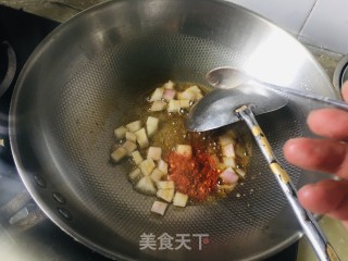 家常土豆丁拌面的做法步骤：1