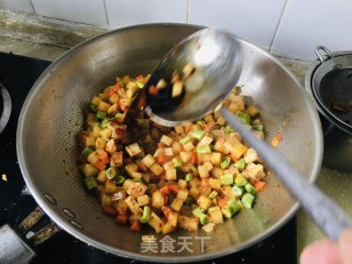 家常土豆丁拌面的做法步骤：7