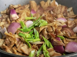 笋干炒腊肉的做法步骤：5