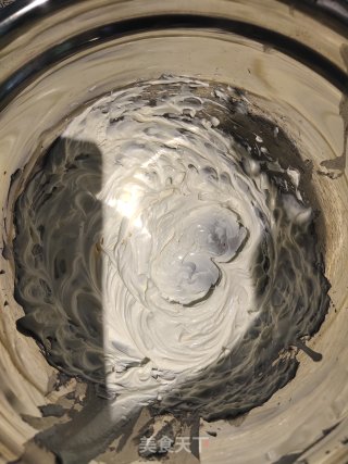 红丝绒香缇奶油蛋糕卷的做法步骤：16