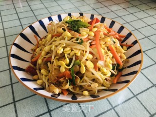 黄豆芽炒胡萝卜丝的做法步骤：11