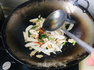 杏鲍菇炒鸡脯肉片的做法步骤：8