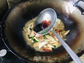 杏鲍菇炒鸡脯肉片的做法步骤：11