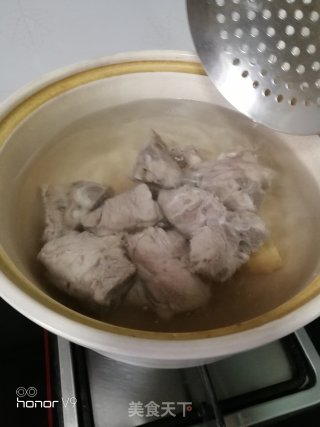 番茄龙骨汤的做法步骤：7