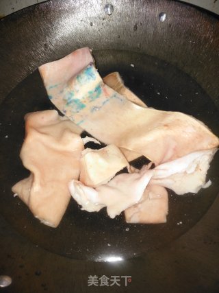 水晶皮冻的做法步骤：1