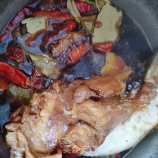 卤口舌的做法步骤：2