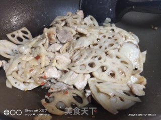 肉片炒莲藕的做法步骤：4