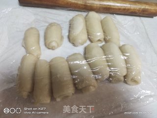 蛋黄酥的做法步骤：9