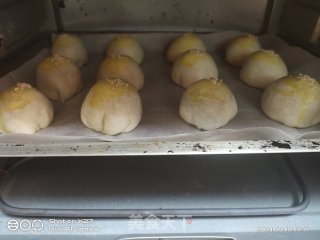 蛋黄酥的做法步骤：13