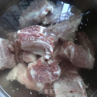 陈皮炖排骨的做法步骤：1