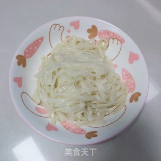 羊肚菌乌鸡汤面的做法步骤：8