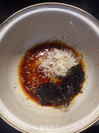 酸汤饺子面的做法步骤：3