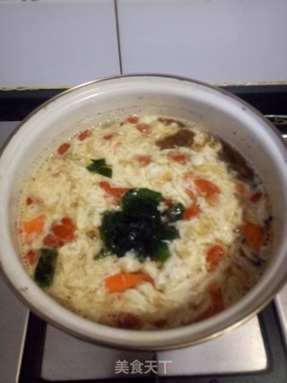 裙带菜鸡蛋汤的做法步骤：5