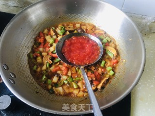 鸡肉香菇土豆丁拌荞面的做法步骤：6