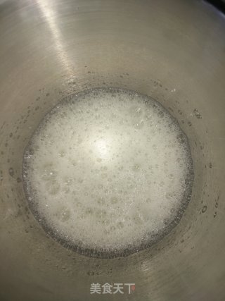 6寸加高戚风蛋糕的做法步骤：6