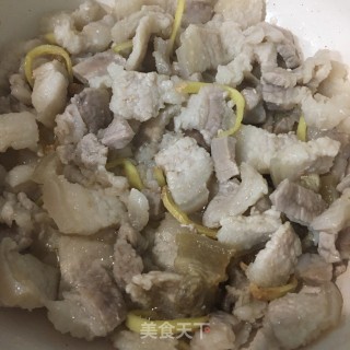 五花肉炒苦瓜的做法步骤：3
