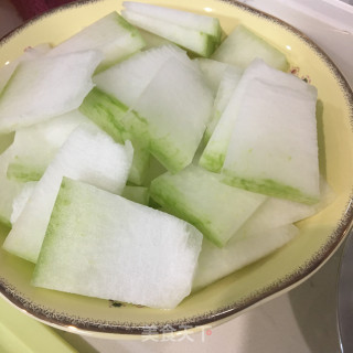 虾仁鸡蛋冬瓜汤的做法步骤：1