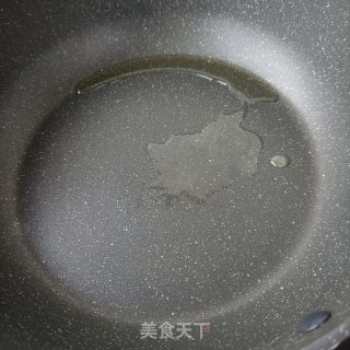 芹菜炒鲜百合的做法步骤：12
