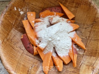 原味炸薯角 - 红薯版的做法步骤：1