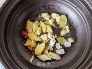 荔浦芋头炖排骨的做法步骤：3