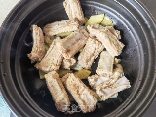 荔浦芋头炖排骨的做法步骤：5