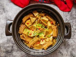 荔浦芋头炖排骨的做法步骤：16