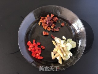 爆炒蛤蜊的做法步骤：3