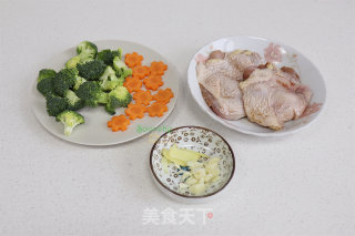 酱汁鸡腿饭的做法步骤：2