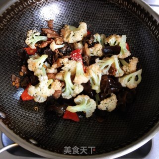 木耳菜花炒肉的做法步骤：6