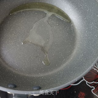 剁椒炒海蟹的做法步骤：5