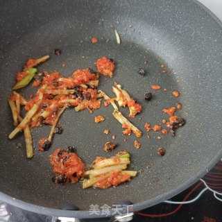 剁椒炒海蟹的做法步骤：9