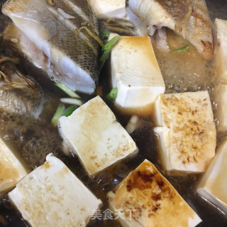 鲈鱼炖豆腐的做法步骤：5